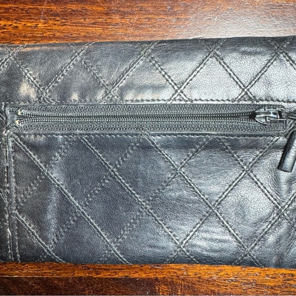 Chanel - black leather - silver hardware - envelope wallet - Picture 2 of 3